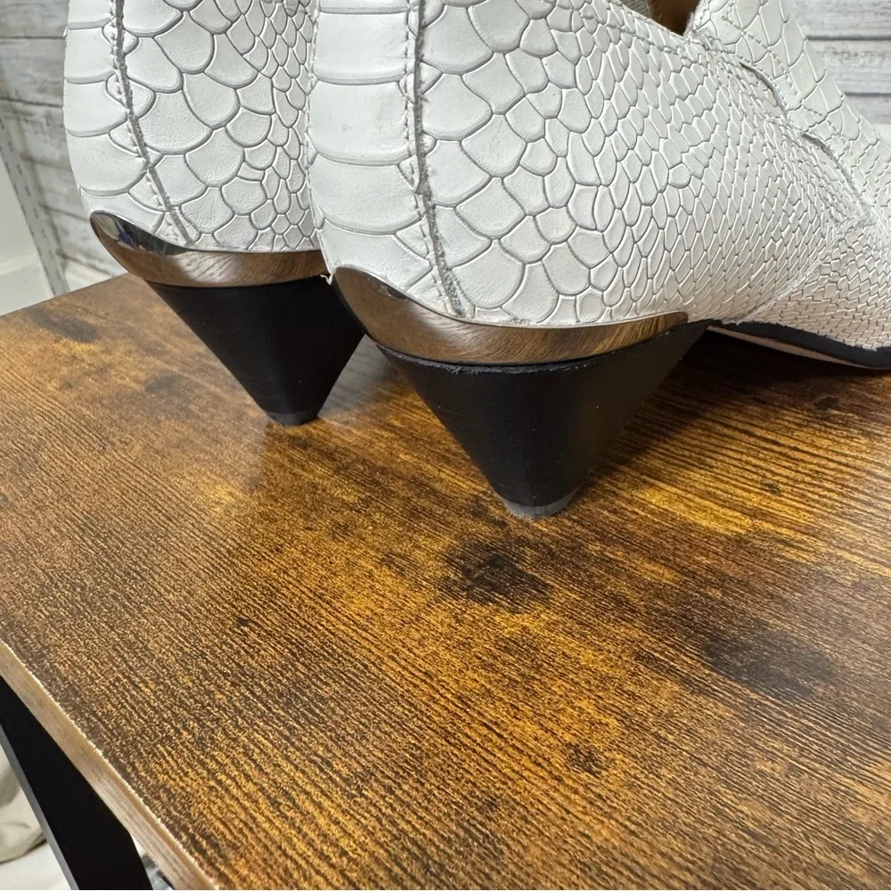 Joie Women's Baler Ankle Bootie Shoe Size 36 US 6